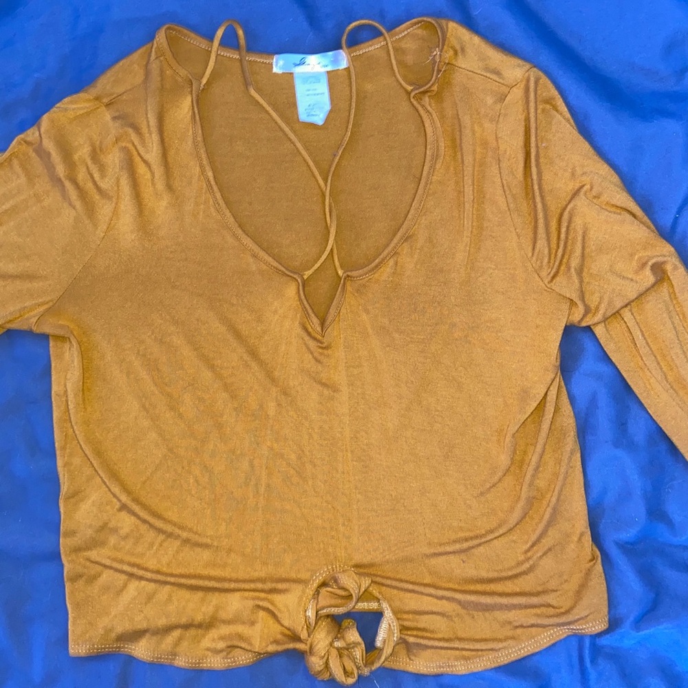 Long sleeve v-neck